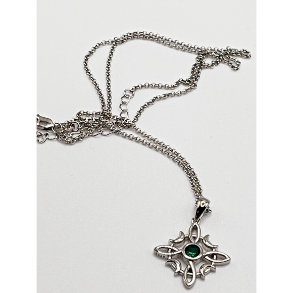 Sterling Silver Star of David With Emerald Stone 20" - Picture 2 of 3